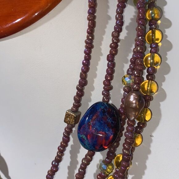 Stunning Multilayered Beaded Natural Stone Necklace with Toggle Clasp Closure - Picture 4 of 14